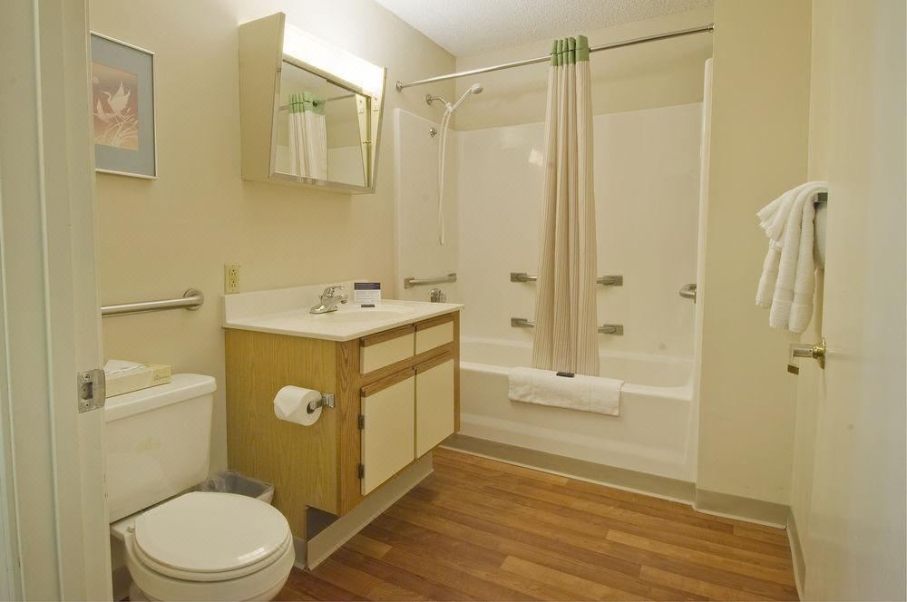 Photo of Bathroom in Stevenson Ranch