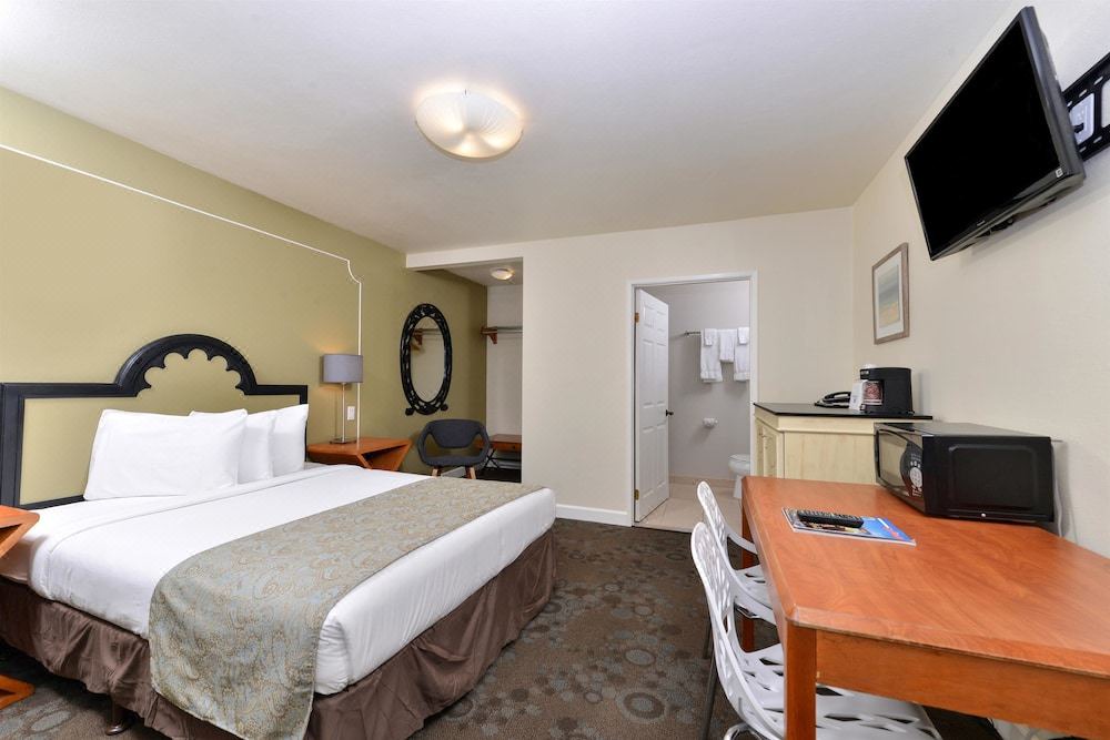 Photo of Bedroom in Northwest San Pedro