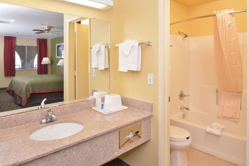 Photo of Bathroom in Delano