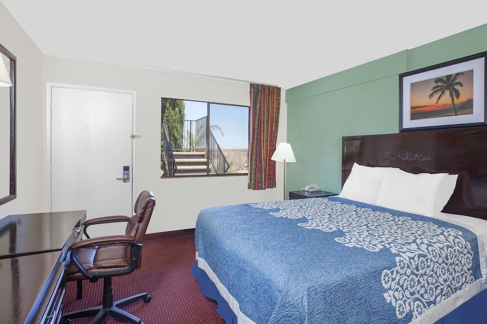 Photo of Bedroom in Lost Hills
