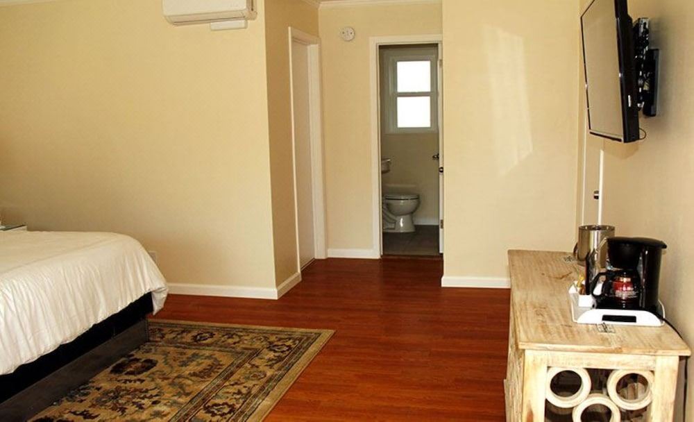 Photo of Bedroom in East Beach