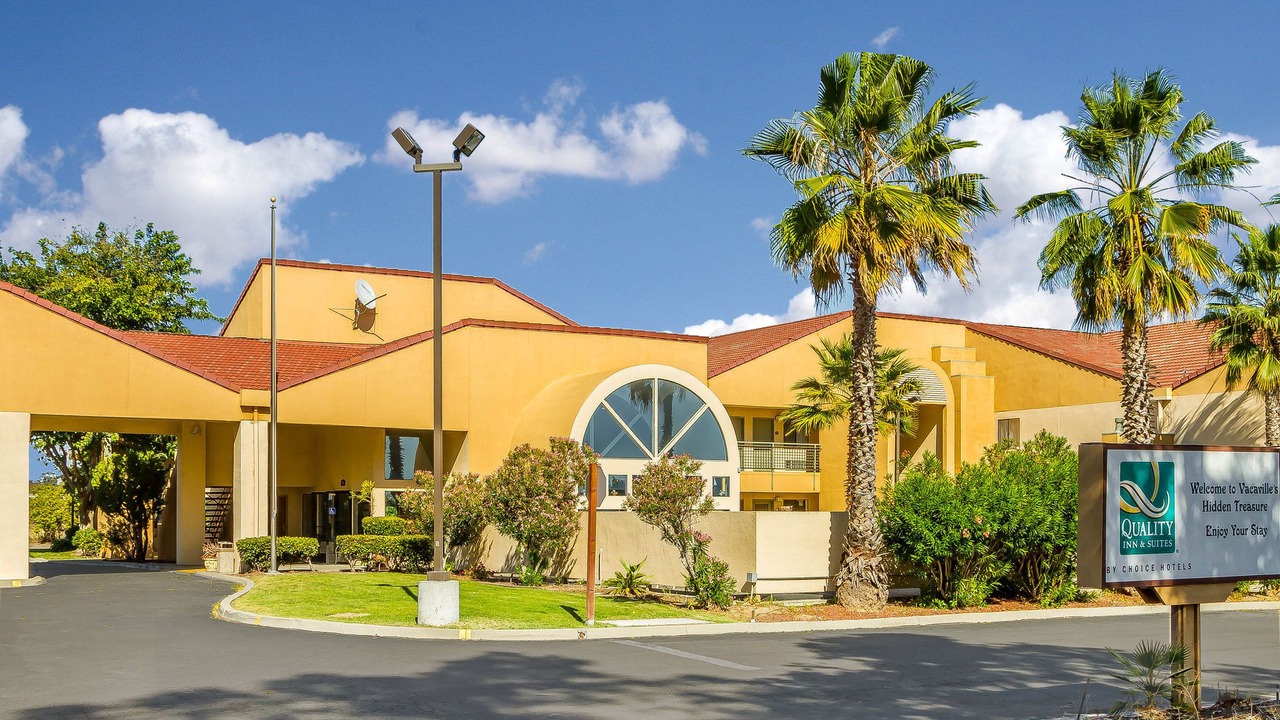 Photo of Buildings in Nut Tree