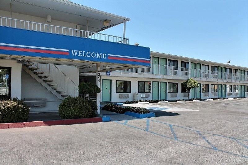 Photo of Buildings in Raisin