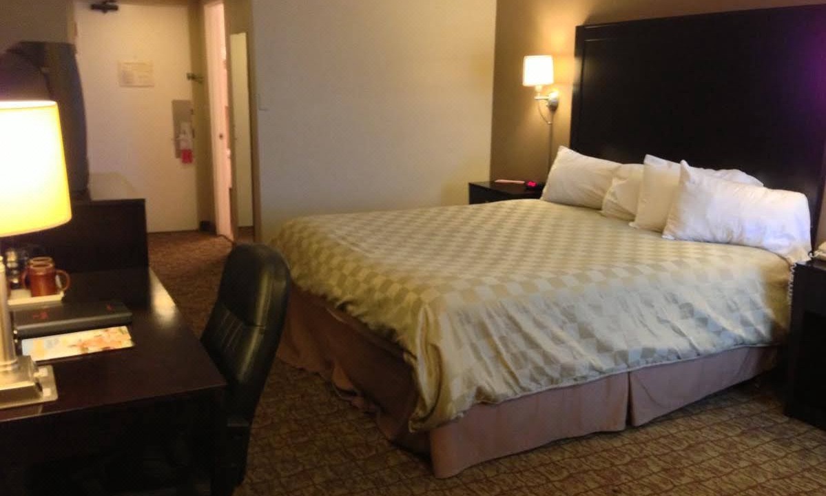 Photo of Bedroom in Raisin