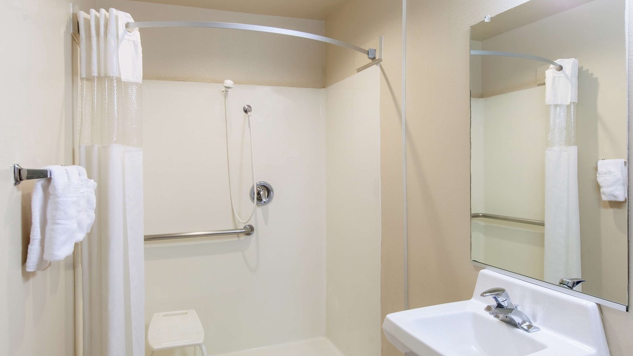 Photo of Bathroom in Lebec