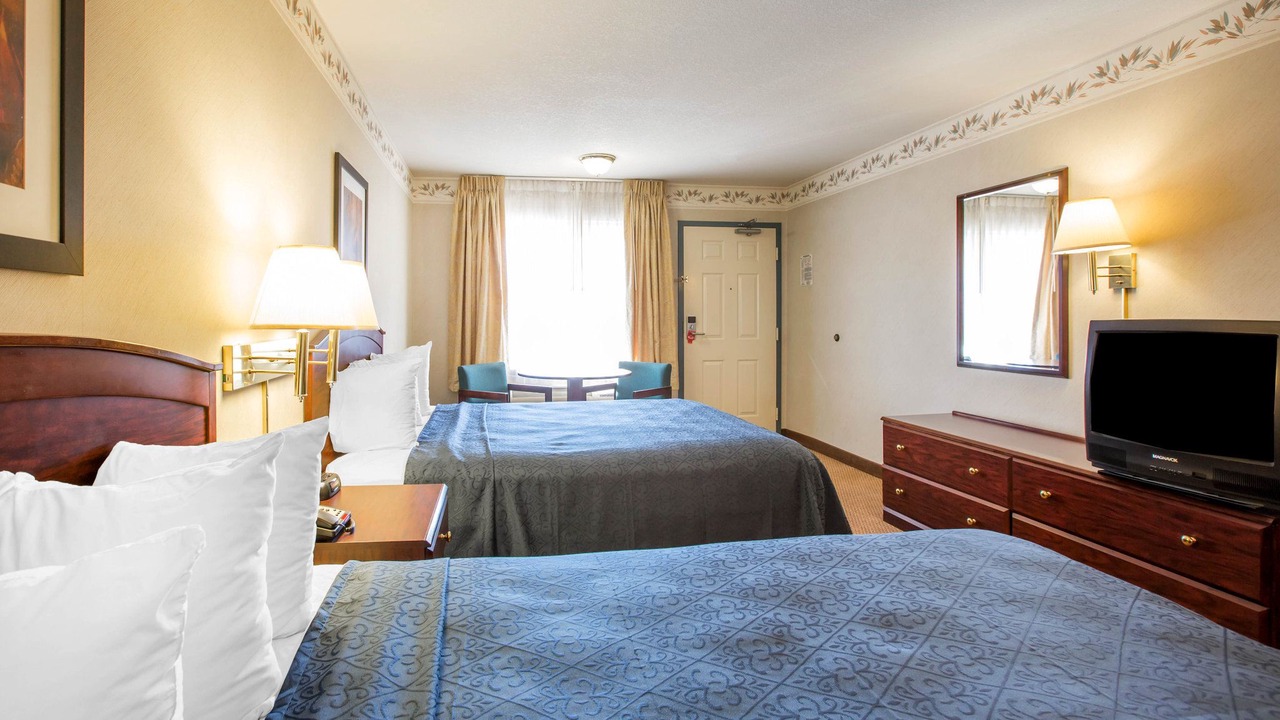 Photo of Bedroom in Lodi