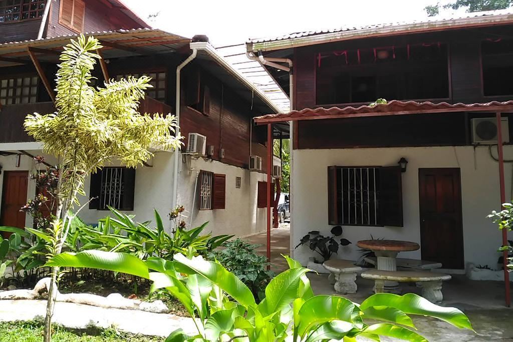 Photo of Buildings in Puerto Viejo de Talamanca