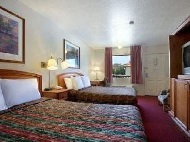 Photo of Bedroom in Castaic