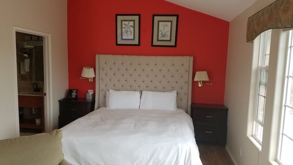 Photo of Bedroom in Central Malibu