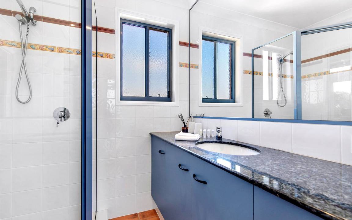 Photo of Bathroom in Mermaid Beach