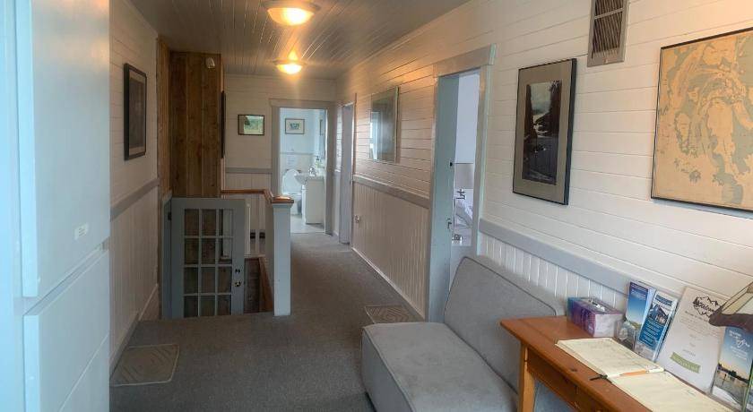 Photo of Others in Tofino