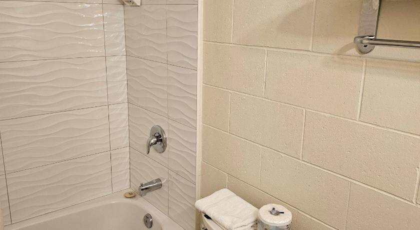 Photo of Bathroom in Ucluelet