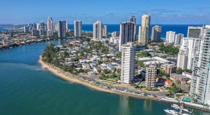 Photo of Others in Surfers Paradise