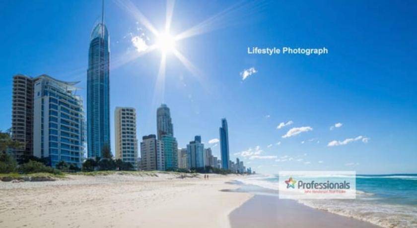 Photo of Others in Surfers Paradise