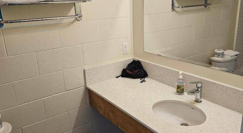 Photo of Bathroom in Ucluelet