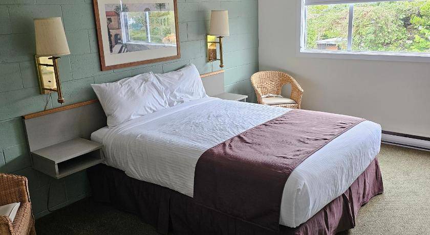 Photo of Bedroom in Ucluelet