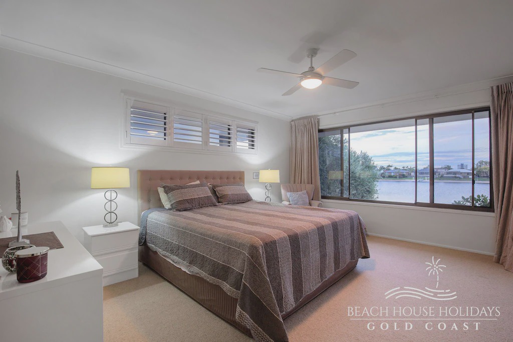 Photo of Bedroom in Mermaid Waters