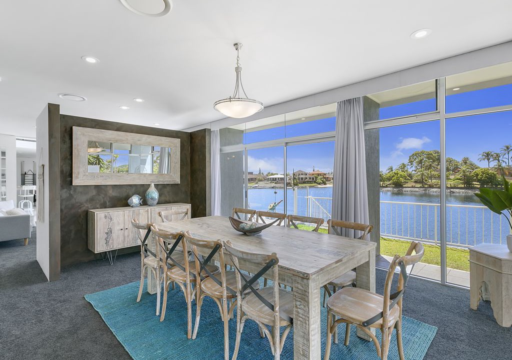 Photo of Livingroom in Mermaid Waters
