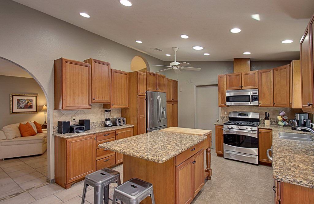 Photo of Kitchen in Racquet Club South