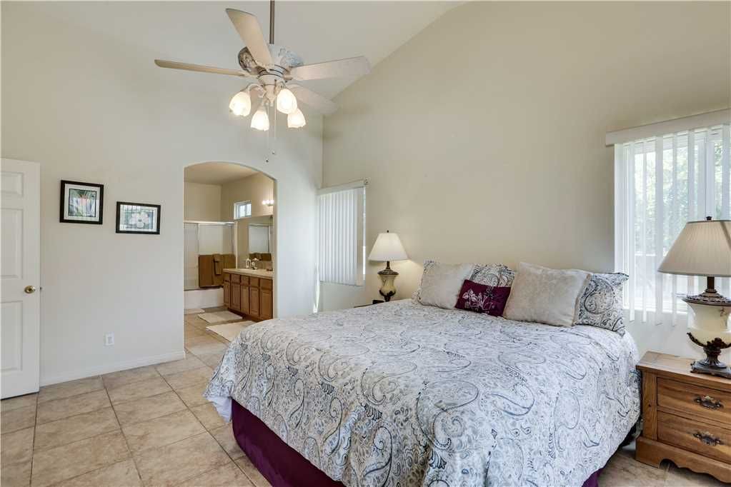 Photo of Bedroom in Racquet Club South