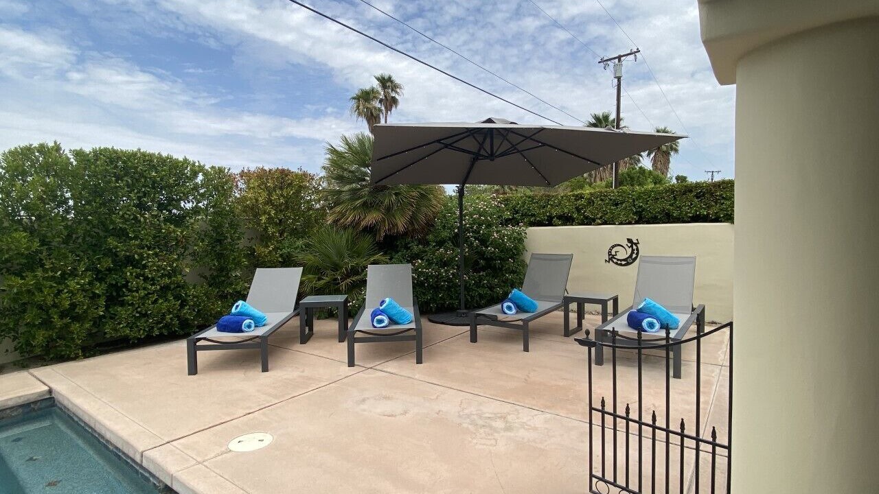 Photo of Outdoor in Racquet Club South