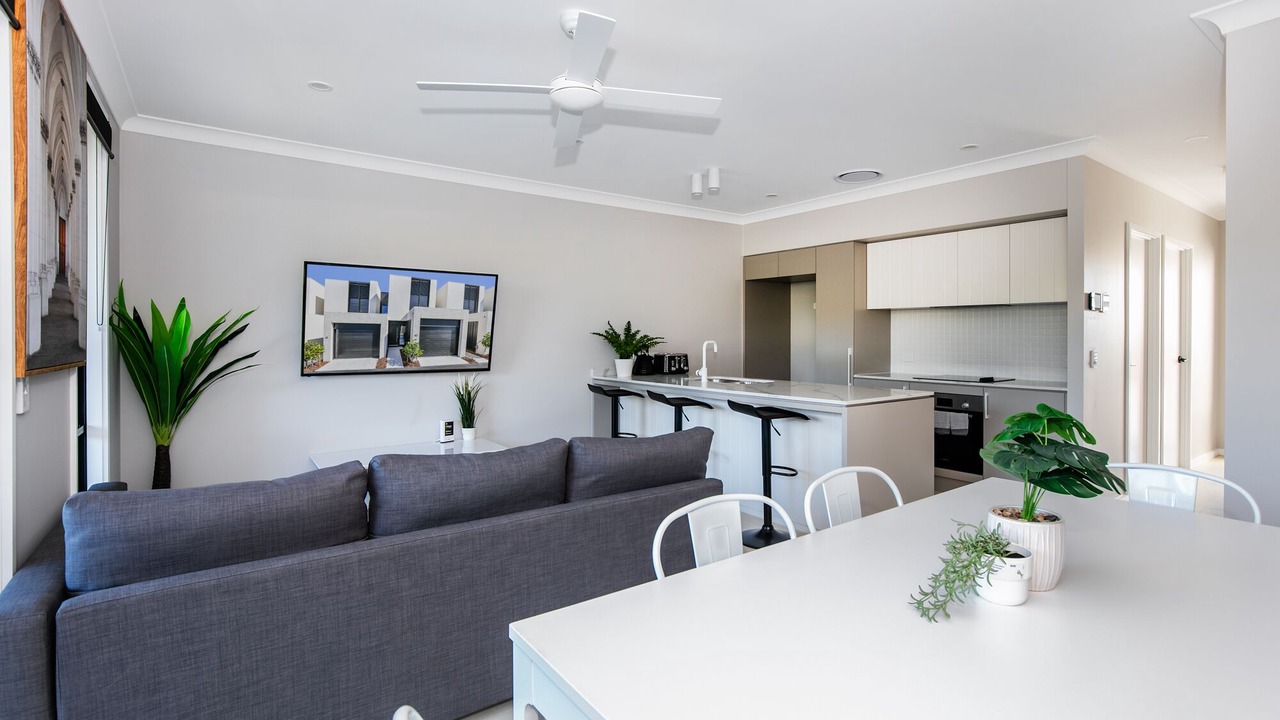 Photo of Others in Helensvale
