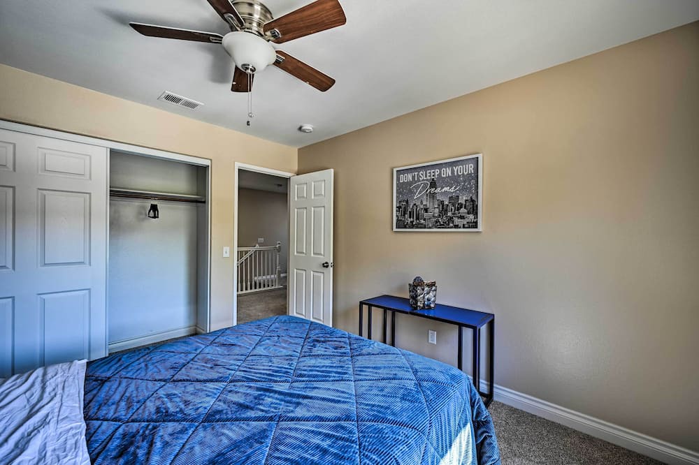 Photo of Bedroom in Ocean View Hills
