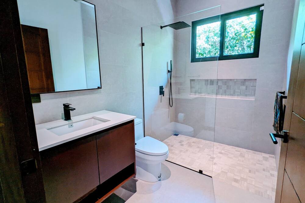Photo of Bathroom in Uvita