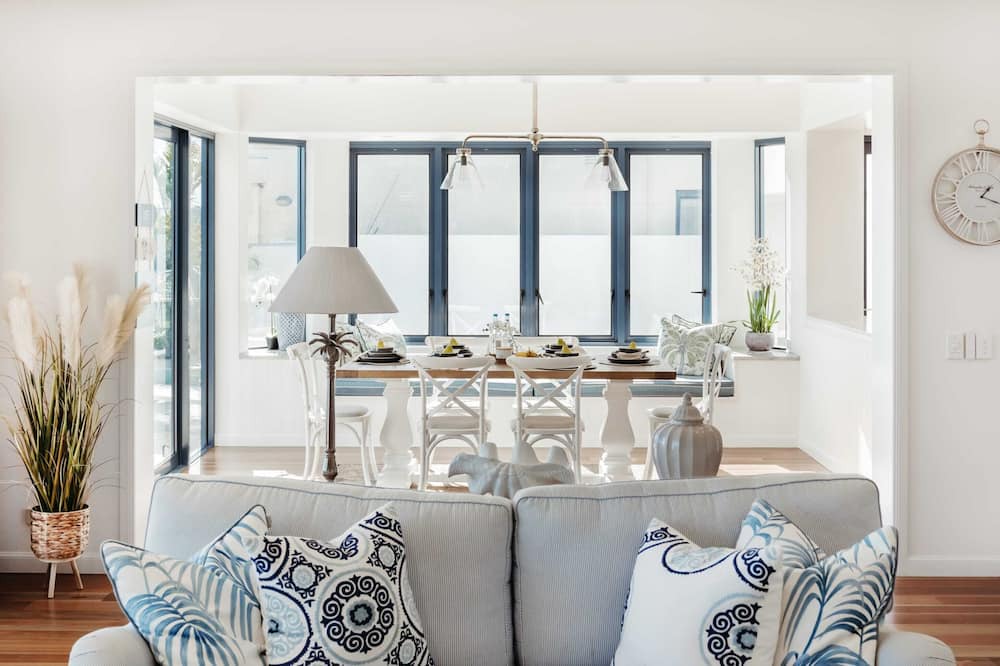 Photo of Livingroom in Paradise Point