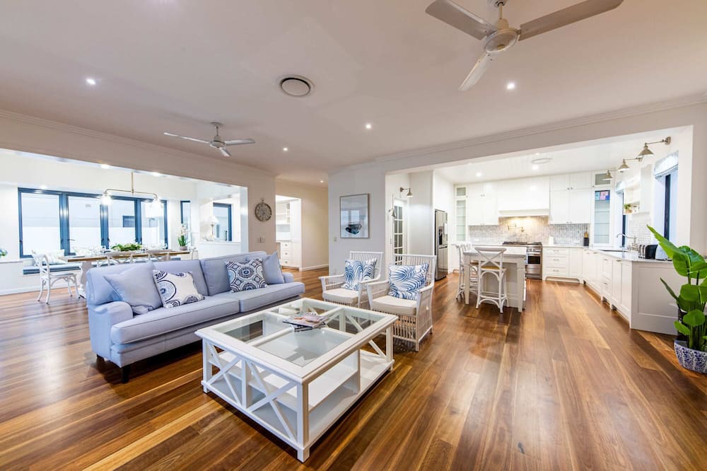 Photo of Bedroom in Paradise Point