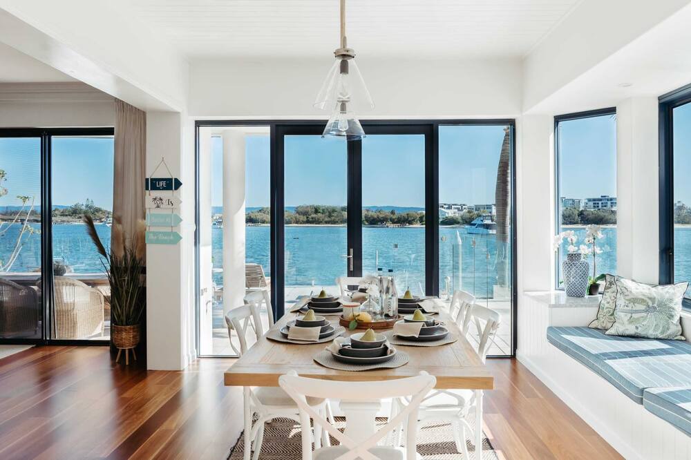 Photo of Bedroom in Paradise Point