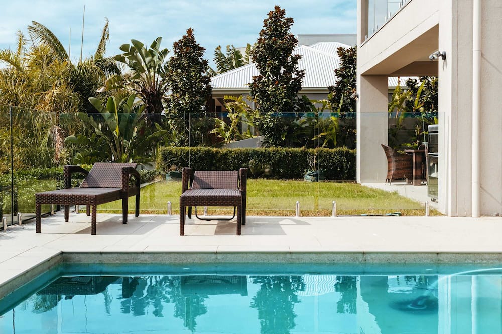Photo of Outdoor in Helensvale