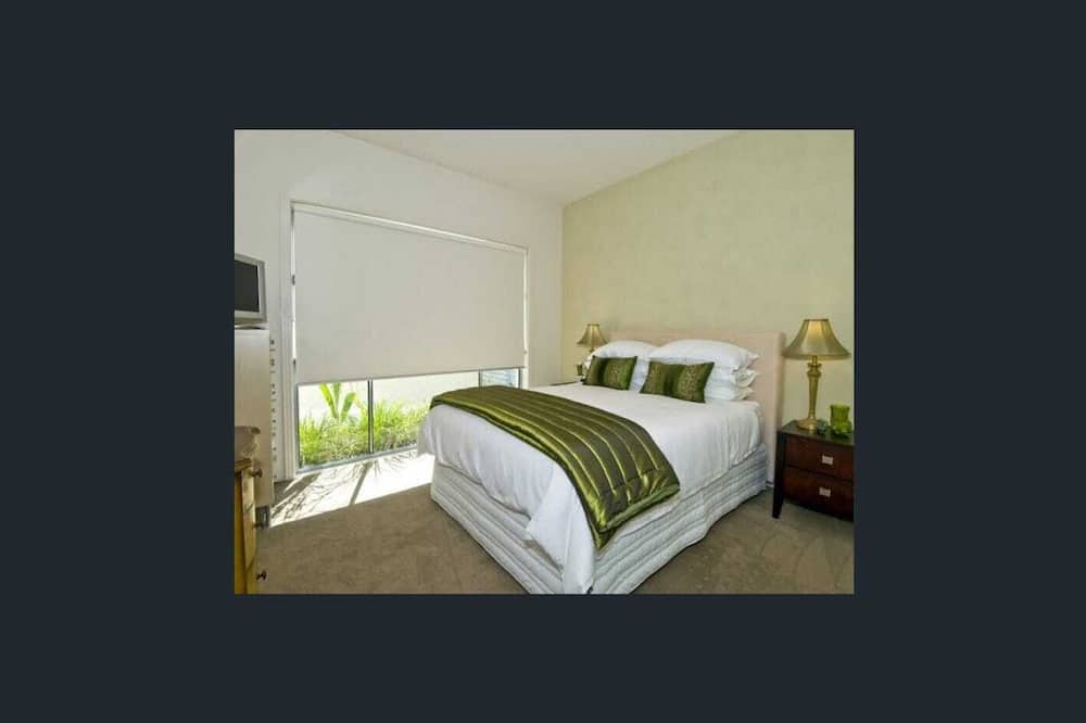 Photo of Bedroom in Benowa