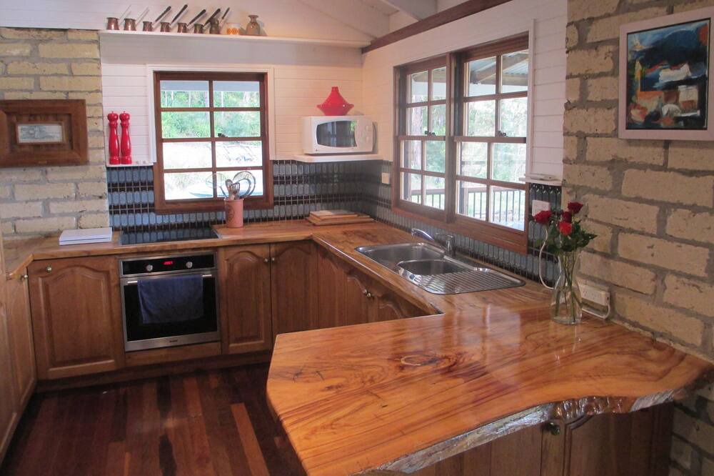 Photo of Kitchen in Bonogin
