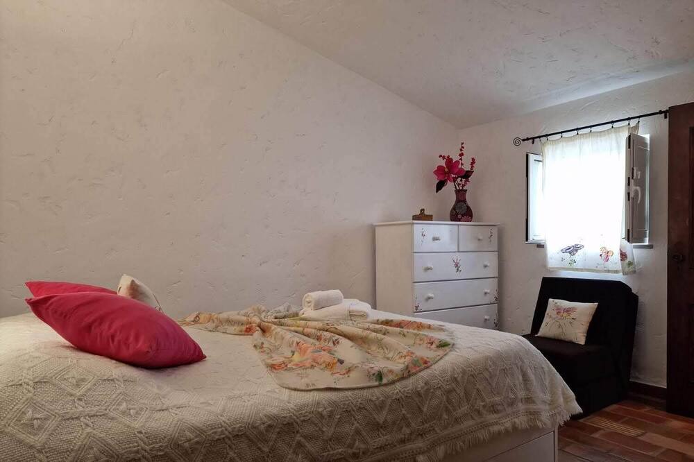Photo of Bedroom in Mertola