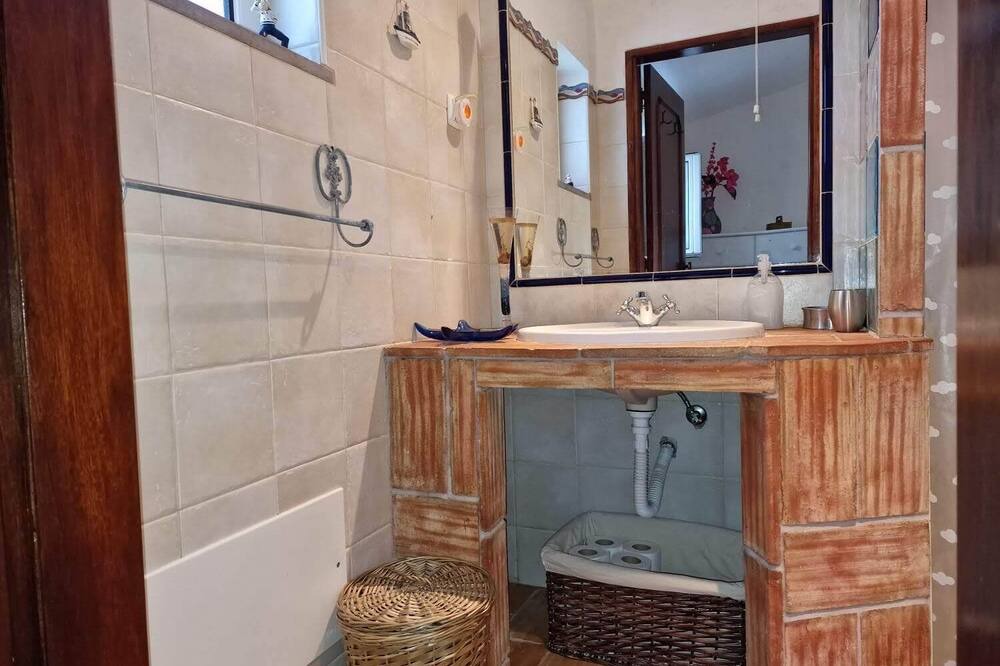 Photo of Bathroom in Mertola