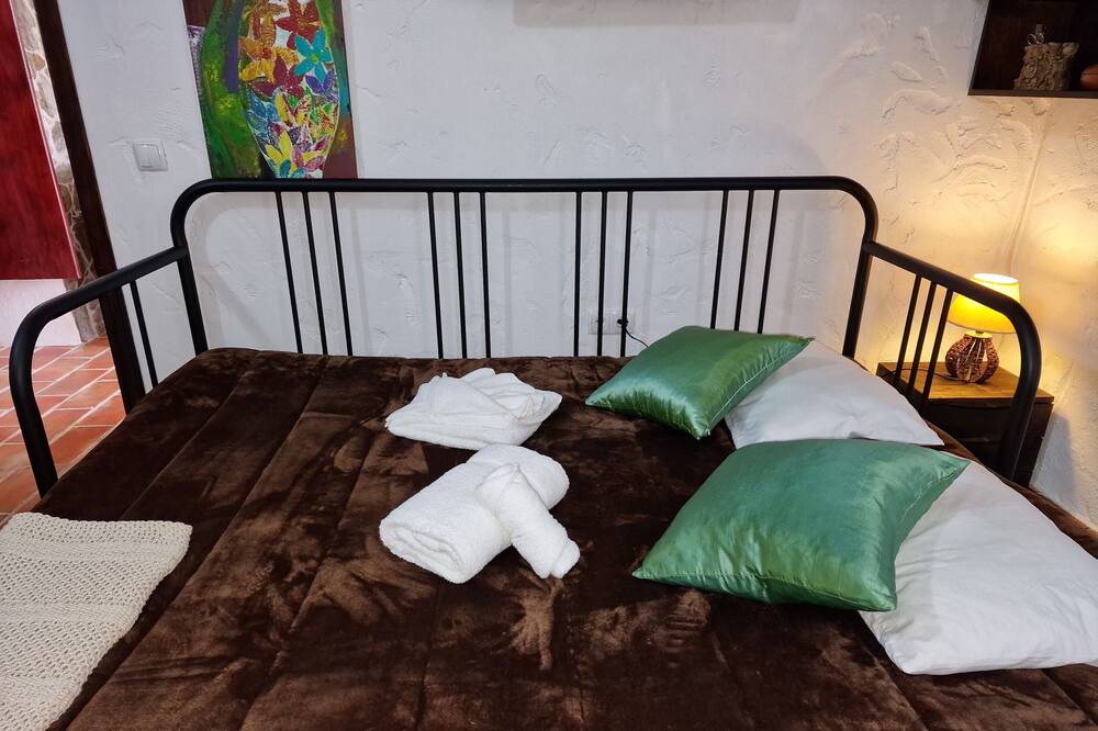 Photo of Bedroom in Mertola