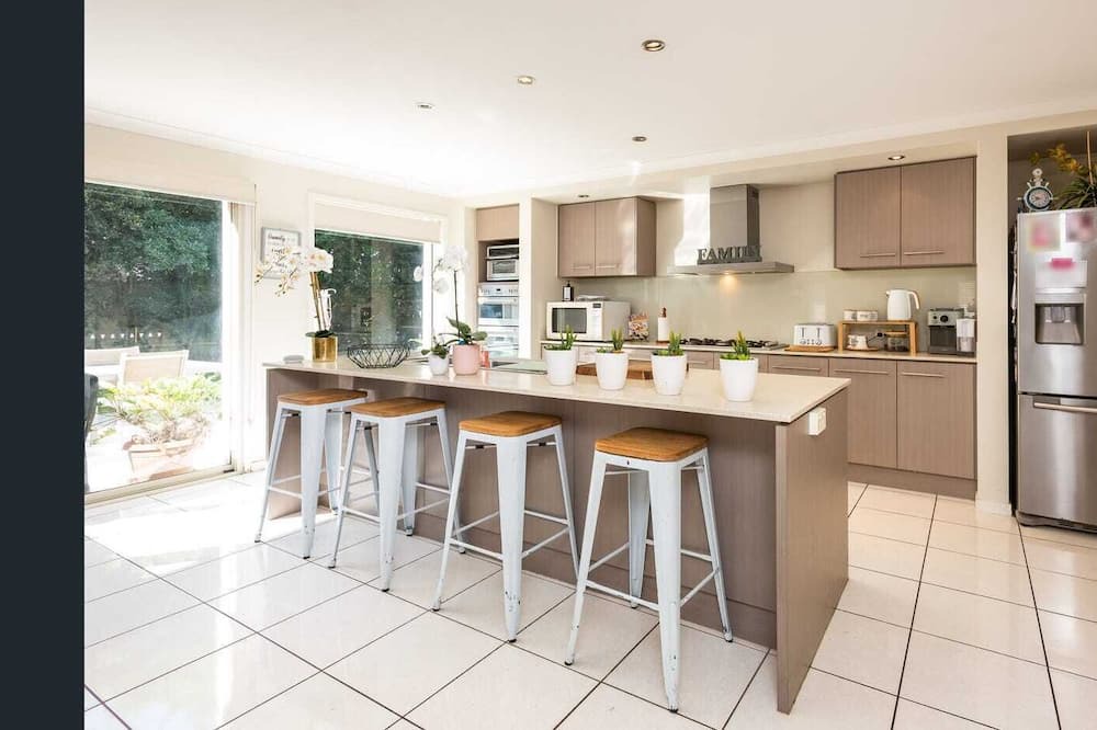 Photo of Kitchen in Biggera Waters