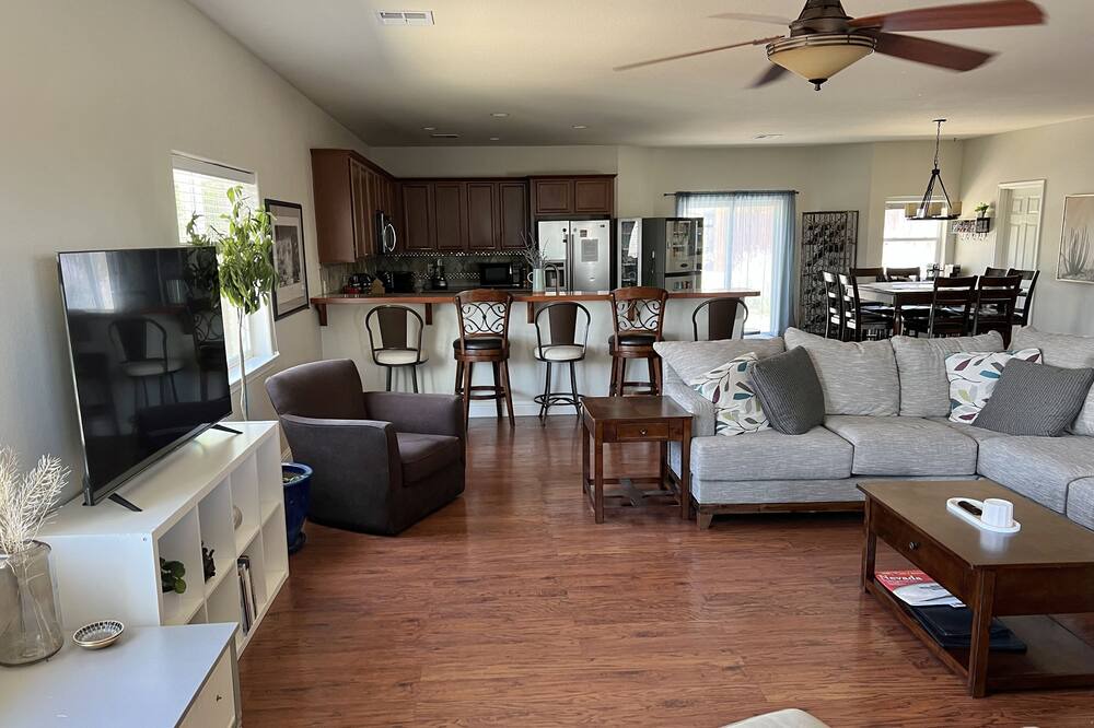 Photo of Livingroom in Northeast Reno