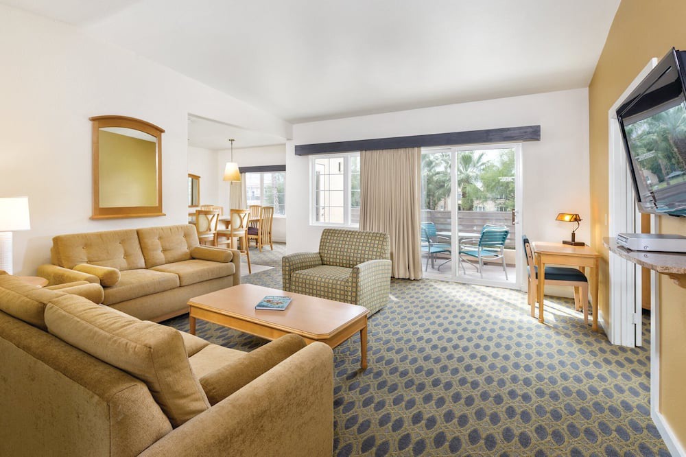 Photo of Livingroom in Cathedral City