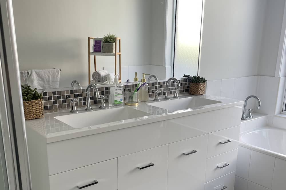 Photo of Bathroom in Gold Coast