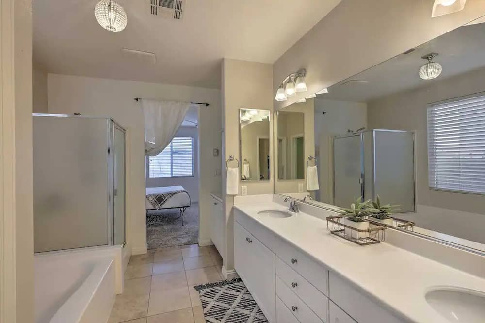Photo of Bathroom in Greenacres