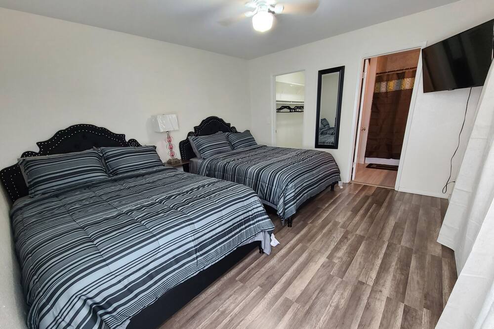 Photo of Bedroom in Sunrise Manor