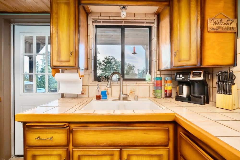 Photo of Kitchen in California Hot Springs