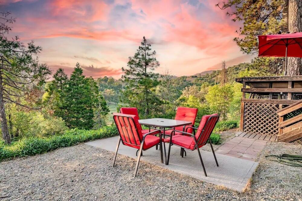 Photo of Patio Balcony in California Hot Springs