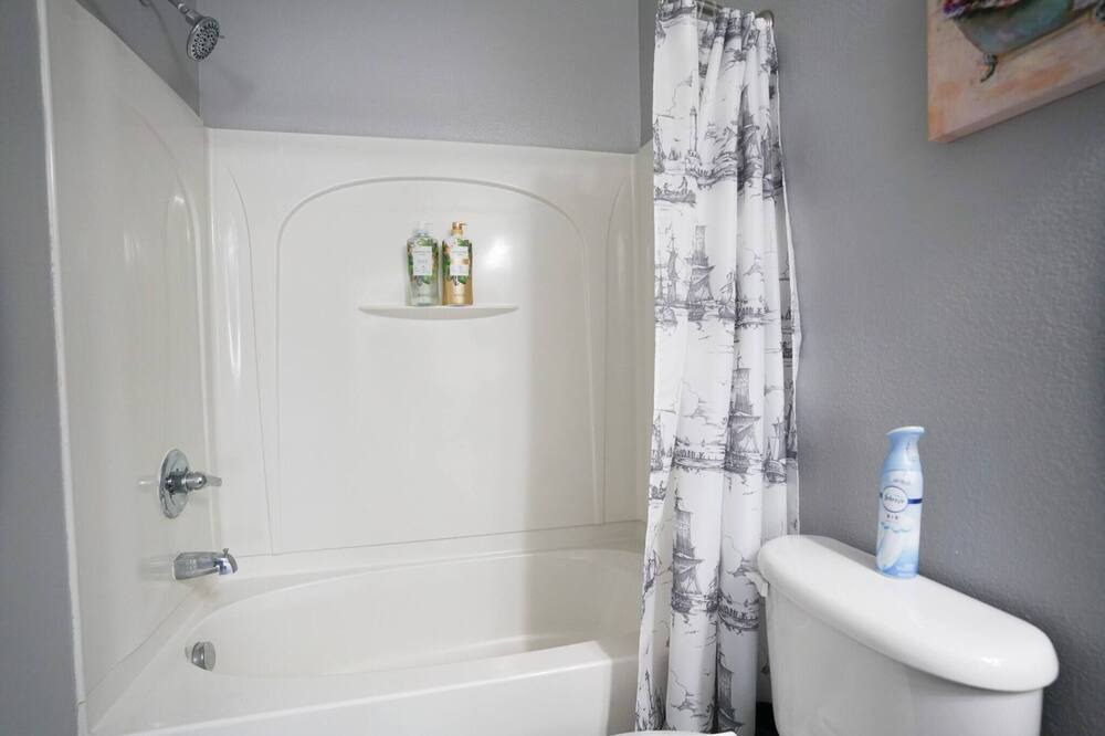 Photo of Bathroom in North Las Vegas