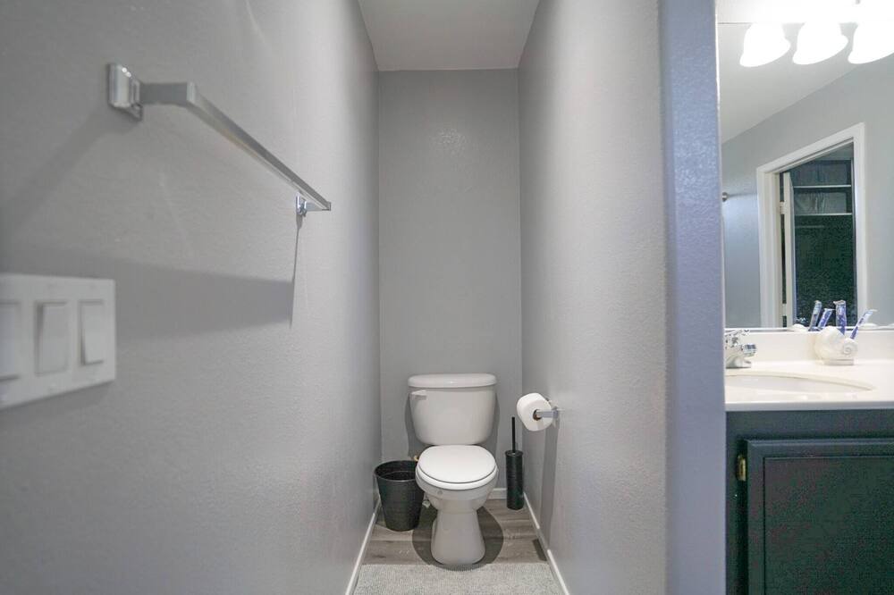 Photo of Bathroom in North Las Vegas