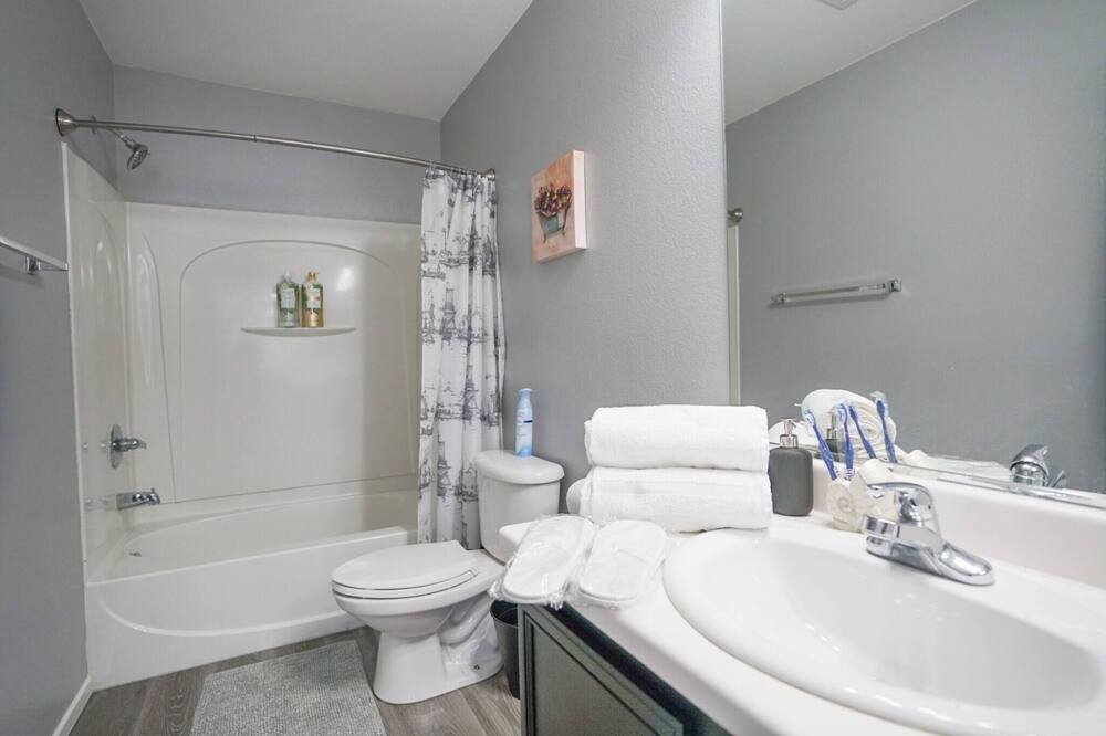 Photo of Bathroom in North Las Vegas