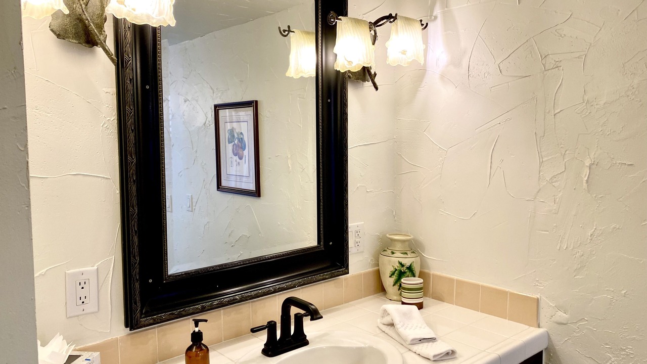 Photo of Bathroom in Historic Tennis Club