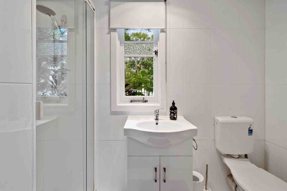Photo of Bathroom in Mount Lofty